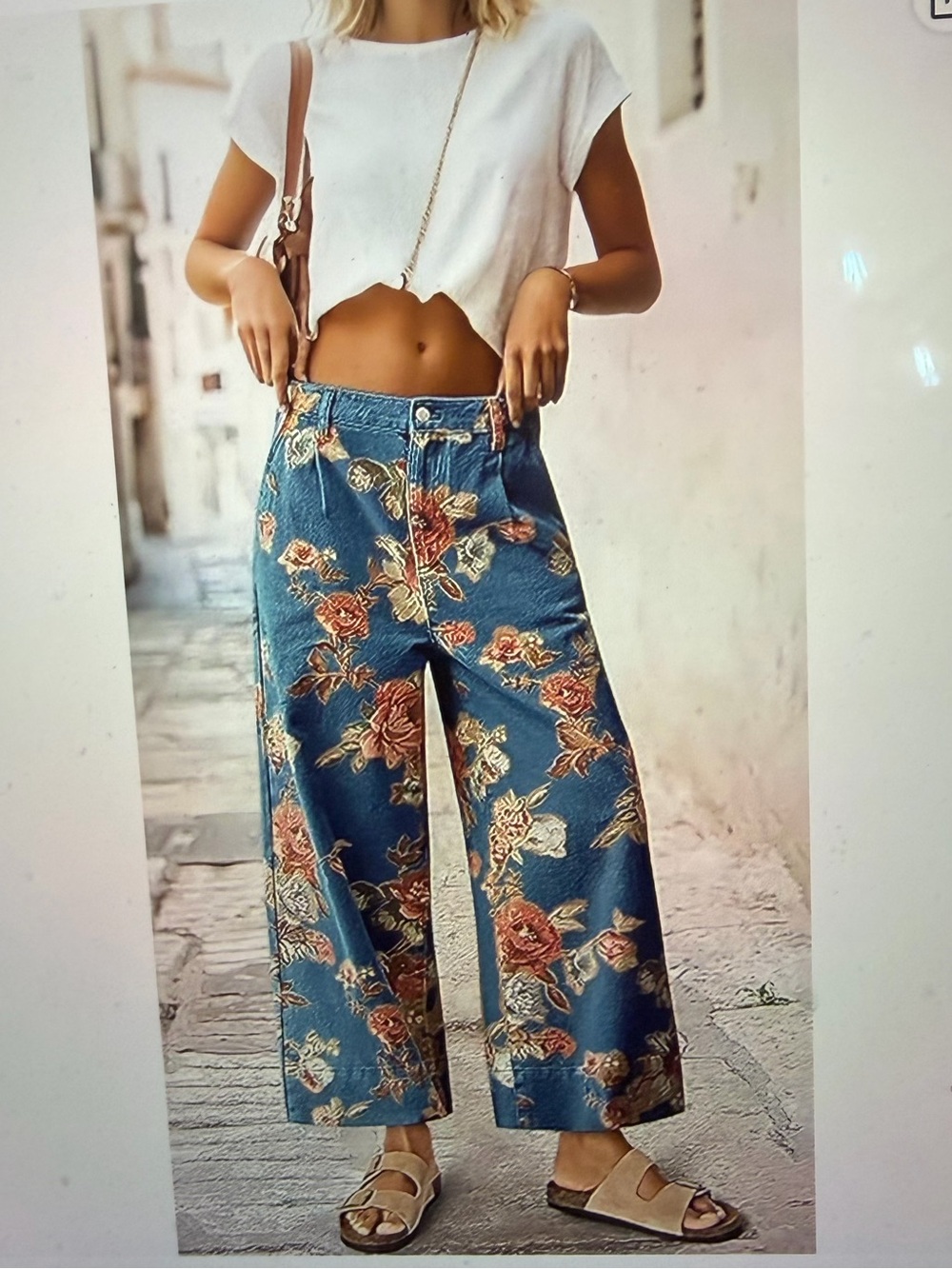 Blue Floral Wide-Leg Jeans - NWT- Size XXL Has Some Stretch